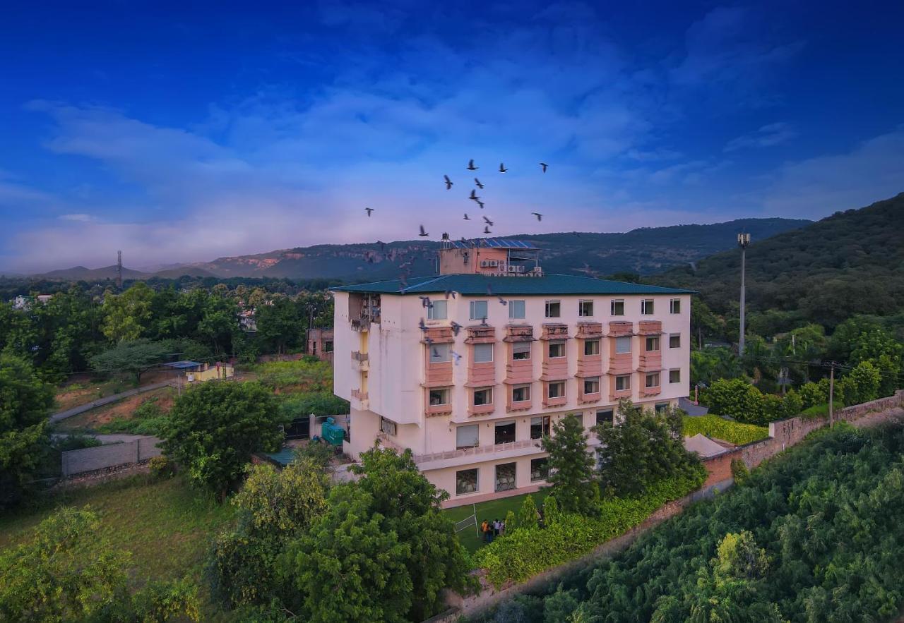 Welcomheritage Mount Valley Resort Ranthambore Sawai Madhopur Bagian luar foto